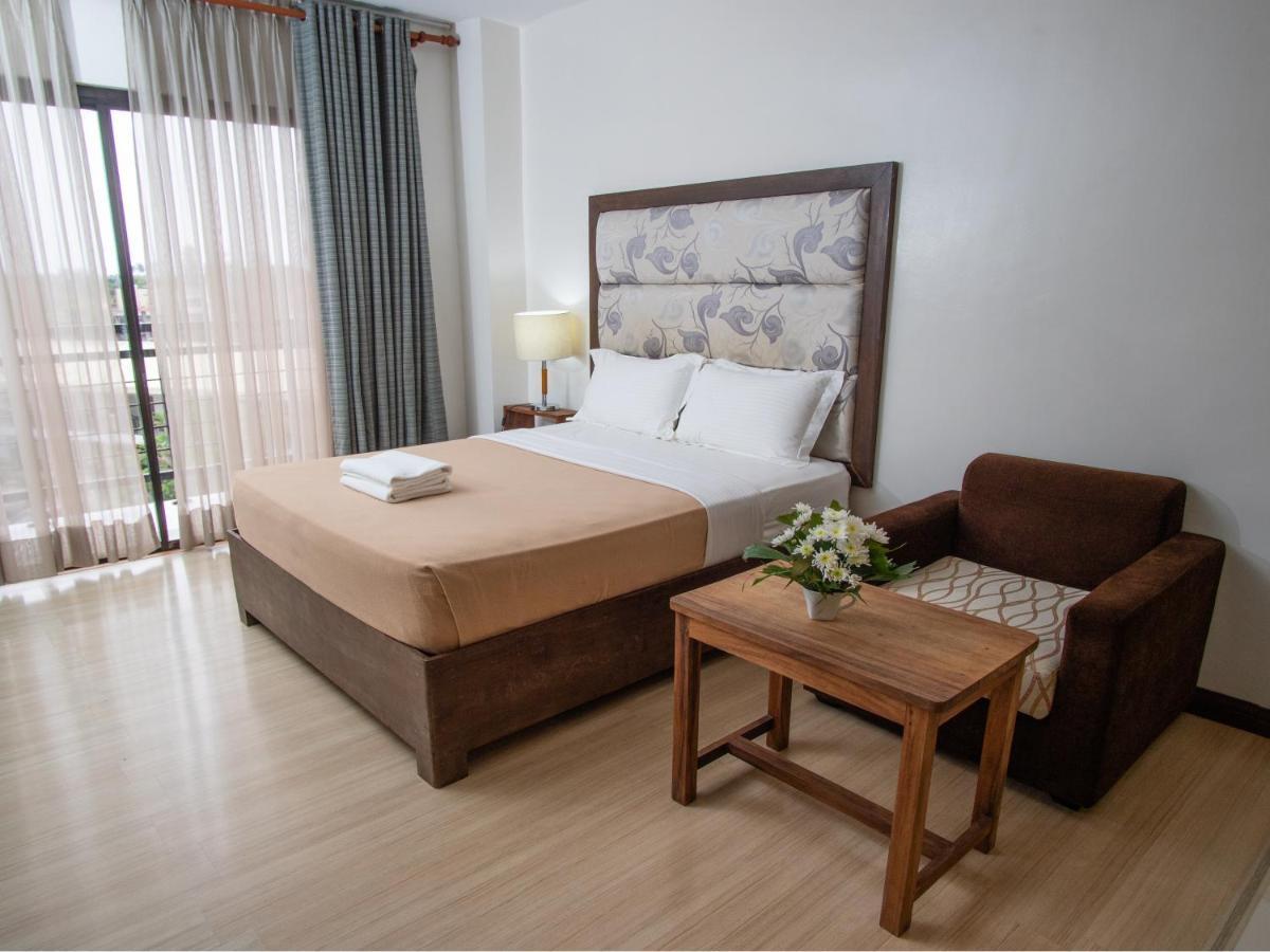 Marzon Hotel Kalibo Εξωτερικό φωτογραφία